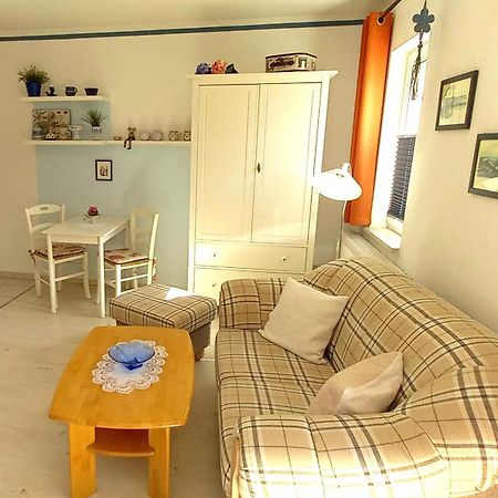 Studio 5 Im Eg Haus Stranddistel, Wunderschones Studio Fur 2 Personen In Zingst Exteriör bild